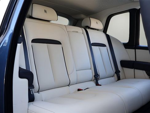 New 2026 Rolls-Royce Cullinan image 26