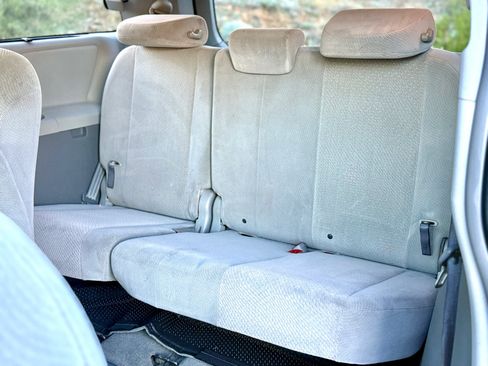 Used 2014 Toyota Sienna LE image 15