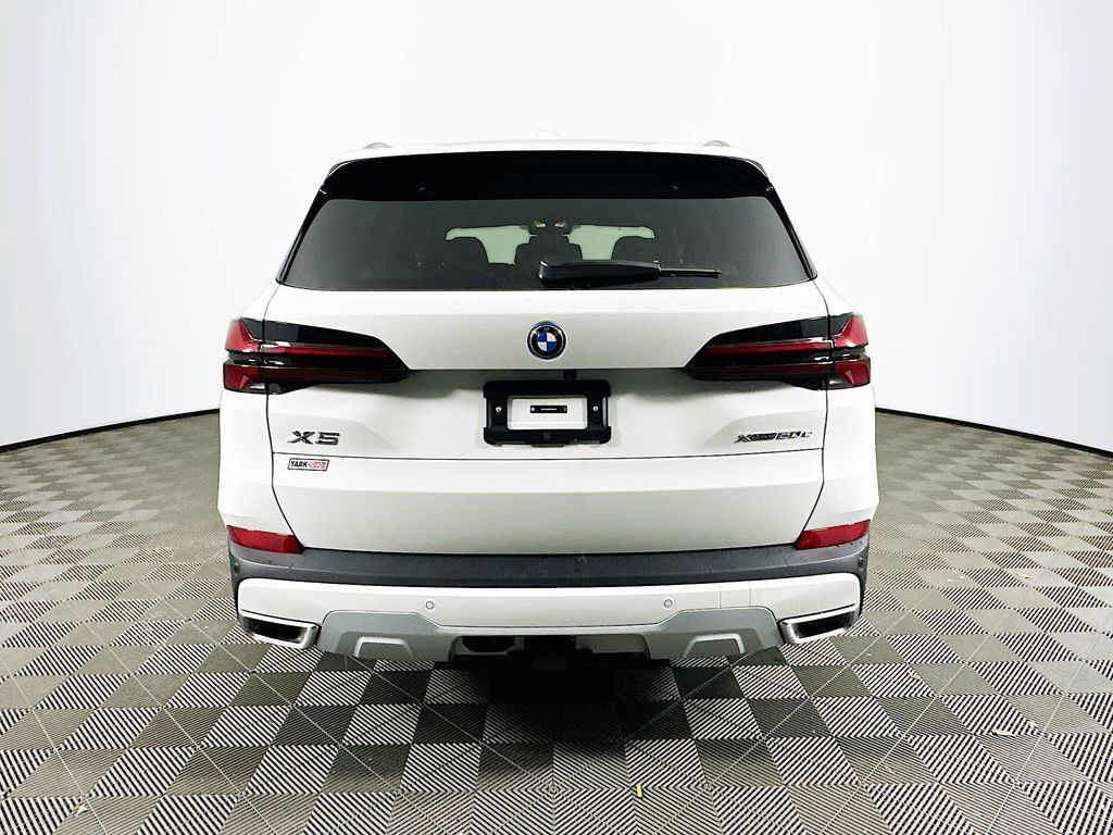 Used 2026 BMW X5 xDrive50e AWD/4WD image 7