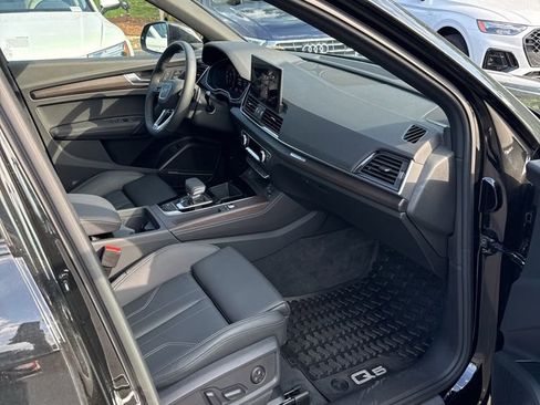 Used 2025 Audi Q5 e Premium Plus w/ Premium Plus Package AWD/4WD image 7