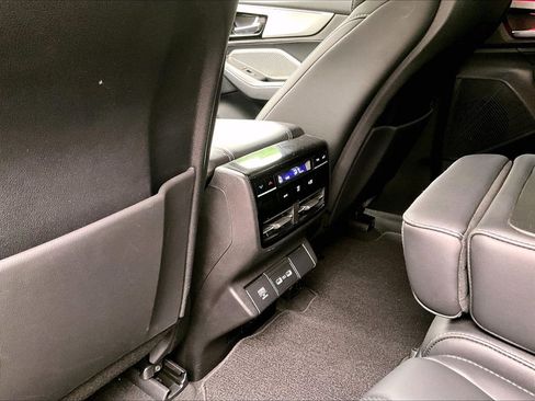 Used 2023 Acura MDX SH-AWD w/ Technology Package image 23