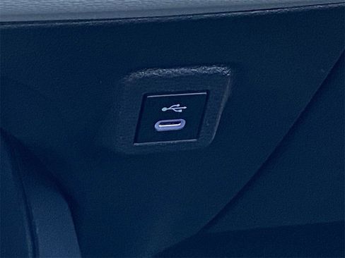 Certified 2025 Toyota Corolla LE image 31