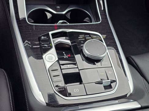 New 2026 BMW X7 xDrive40i w/ M Sport Package image 23