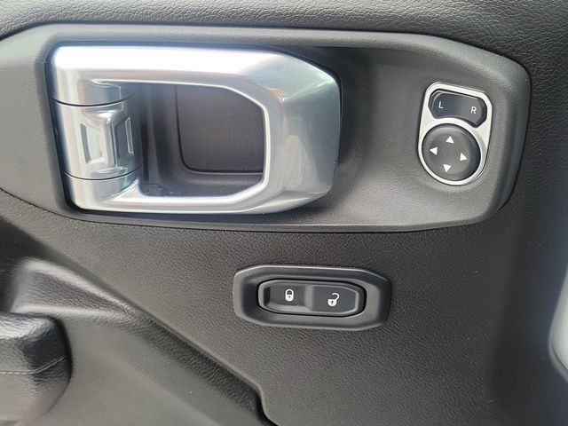 Used 2024 Jeep Wrangler Unlimited Sport AWD/4WD image 17