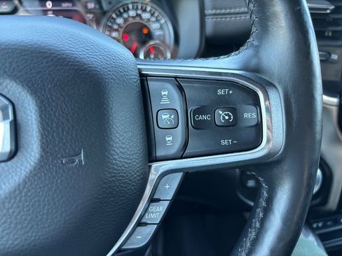 Used 2019 RAM 1500 Laramie AWD/4WD image 17