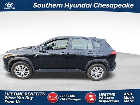 Used 2023 Toyota Corolla Cross L image 1