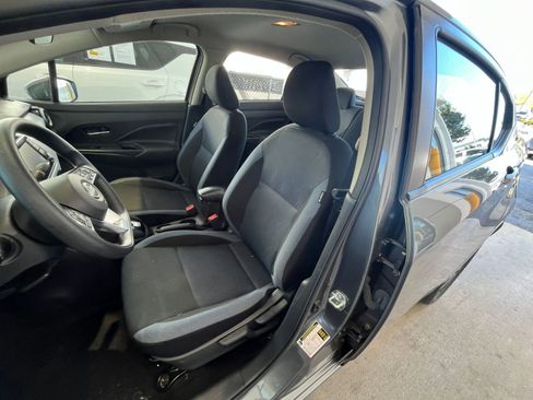 Used 2025 Nissan Versa SV image 34