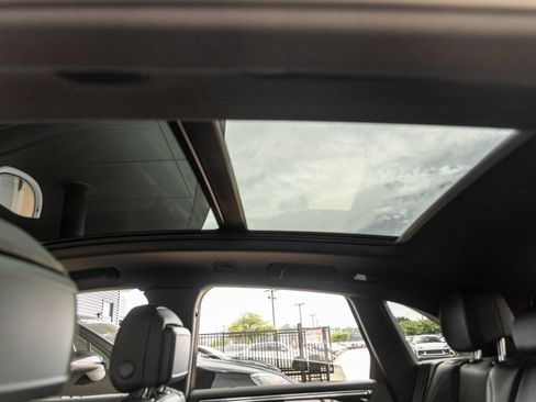 New 2026 Porsche Macan AWD/4WD image 26