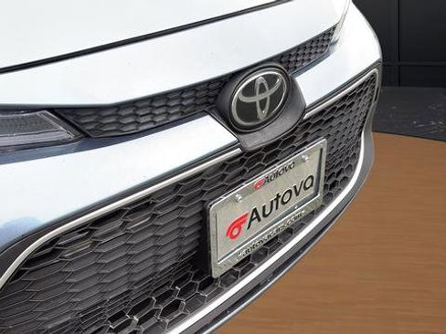 Used 2021 Toyota Corolla LE image 27