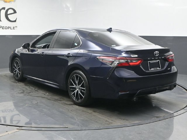 Used 2022 Toyota Camry SE FWD image 39