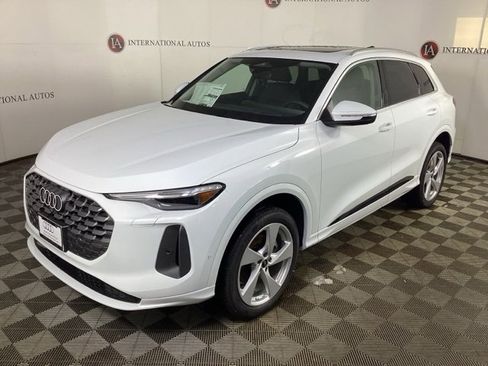 New 2025 Audi Q5 2.0T Premium Plus image 1