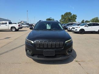 Certified 2019 Jeep Cherokee Latitude Plus AWD/4WD video 2