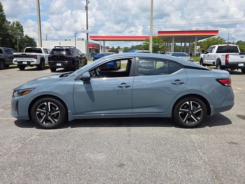 Used 2025 Nissan Sentra SV w/ All-Weather Package FWD image 2