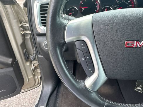 Used 2016 GMC Acadia SLT w/ Open Road Package FWD image 25