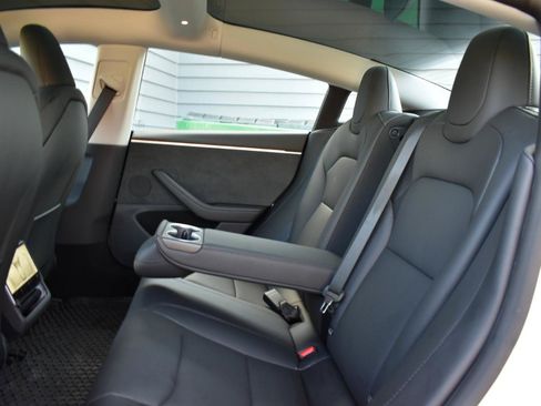 Used 2025 Tesla Model 3 Long Range AWD/4WD image 19