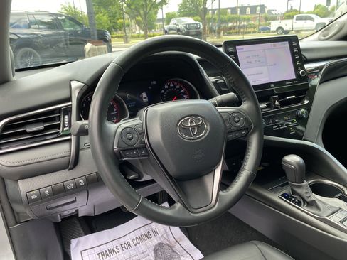 Used 2024 Toyota Camry XSE FWD image 16