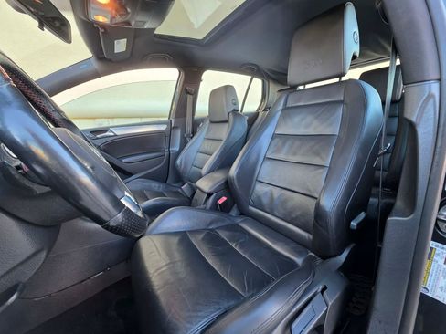 Used 2012 Volkswagen GTI 4-Door image 10