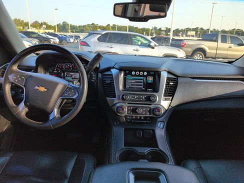 Used 2015 Chevrolet Suburban LT w/ Max Trailering Package AWD/4WD image 12