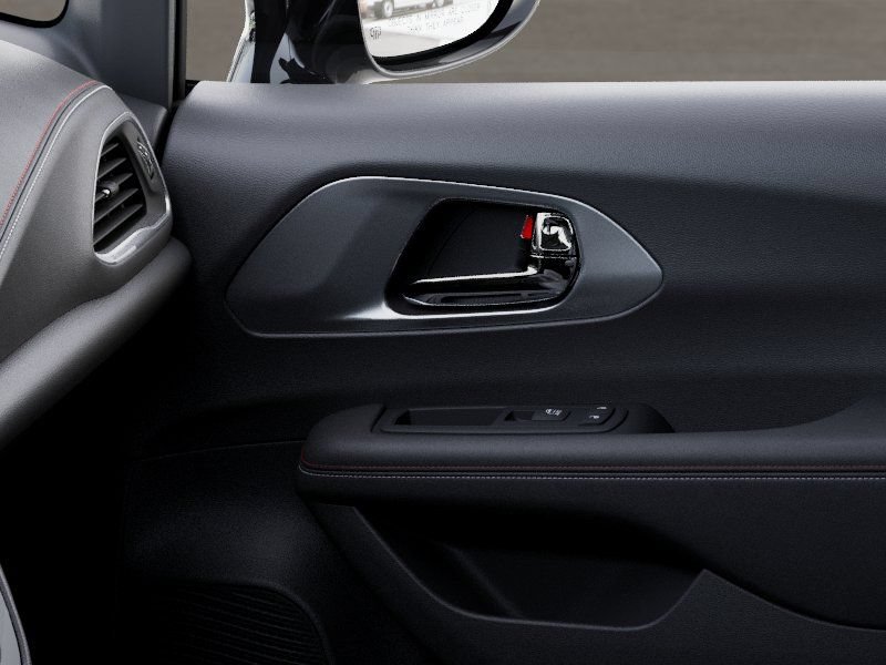New 2027 Chrysler Pacifica Select FWD image 25