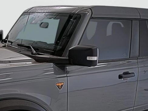 Used 2022 Ford Bronco Badlands AWD/4WD image 6