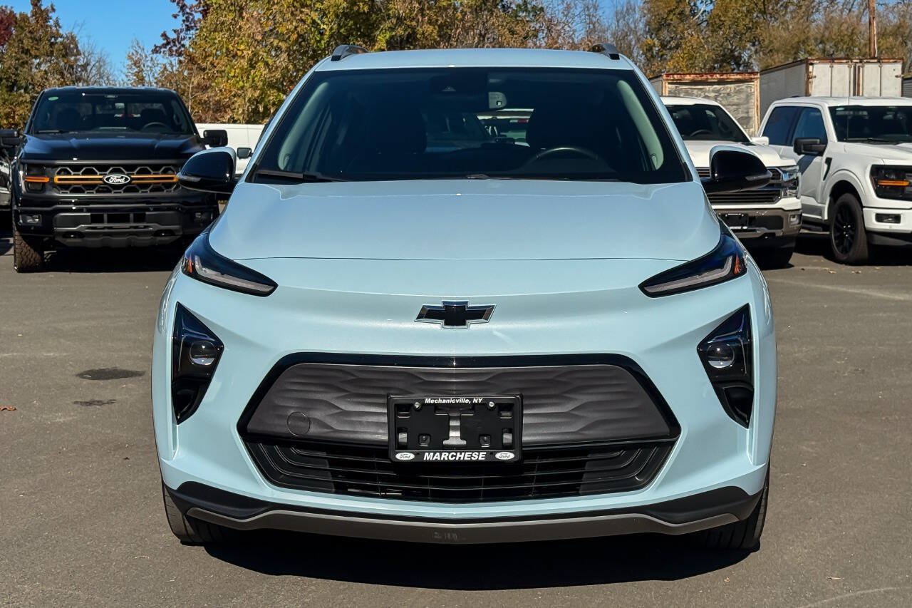 Used 2022 Chevrolet Bolt EUV LT w/ Convenience Package FWD image 8