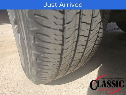 Used 2020 Chevrolet Colorado LT w/ Safety Package image 3