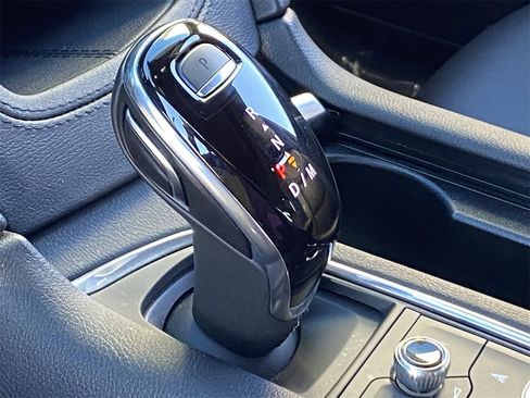 Certified 2025 Cadillac XT6 Premium Luxury image 30