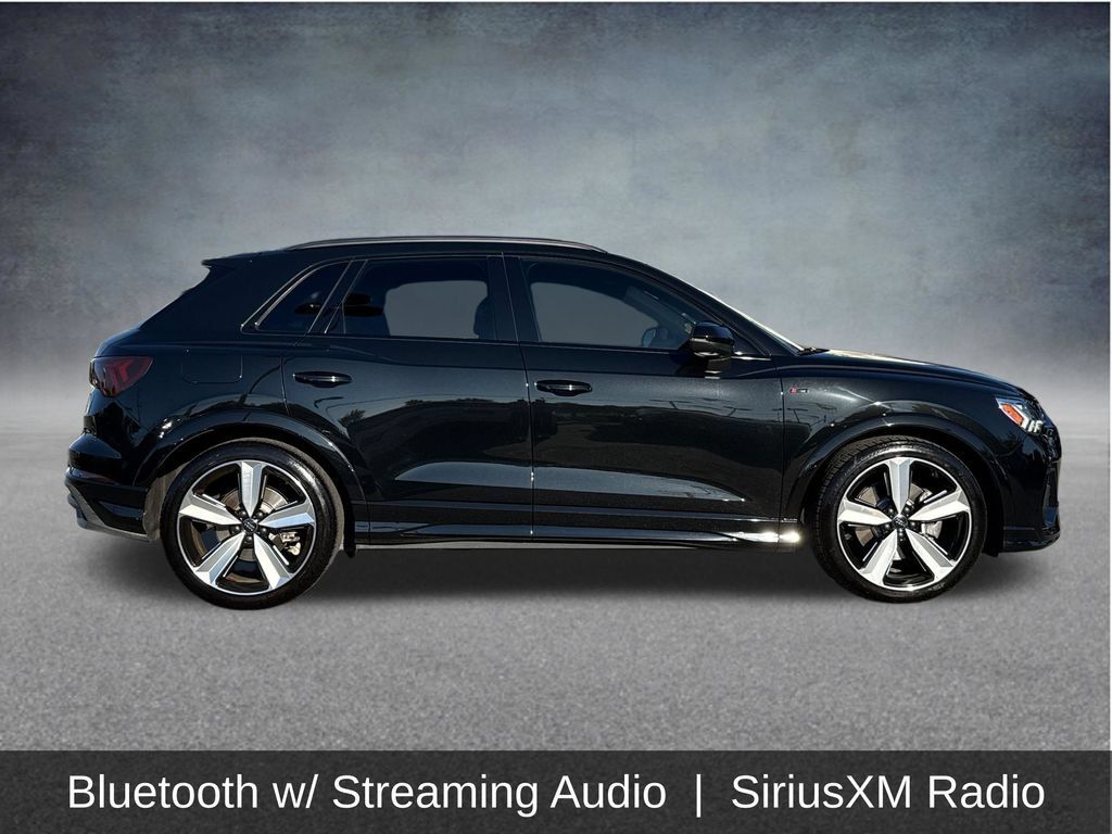 Used 2024 Audi Q3 2.0T Premium Plus w/ Premium Plus Package AWD/4WD image 11