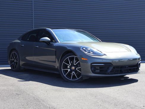 Certified 2023 Porsche Panamera 4 AWD/4WD image 8
