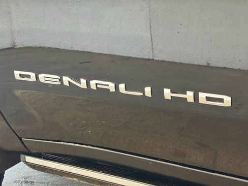 New 2026 GMC Sierra 2500 Denali w/ Denali Reserve Package AWD/4WD image 10