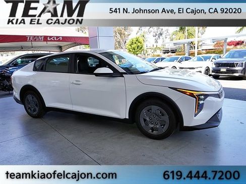 New 2026 Kia K4 FWD image 10