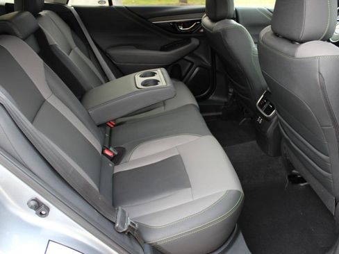 Used 2025 Subaru Outback Onyx Edition AWD/4WD image 27