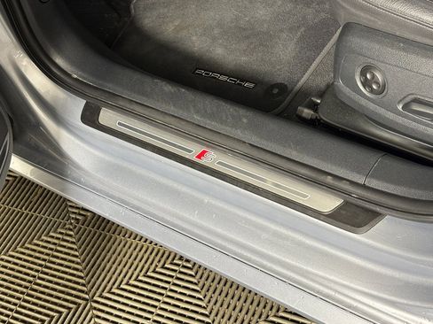 Used 2018 Audi A4 2.0T Premium w/ Convenience Package image 16