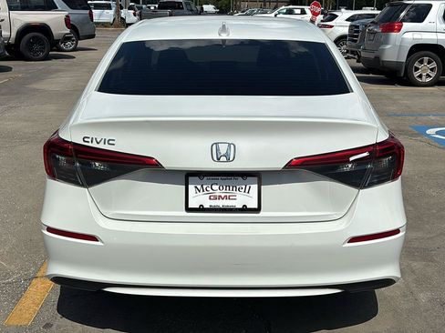 Used 2023 Honda Civic EX image 6