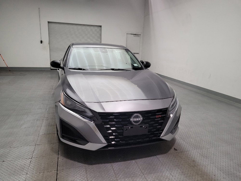 Used 2024 Nissan Altima 2.5 SV FWD image 14