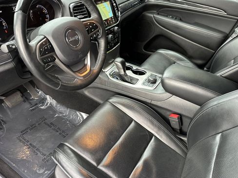 Used 2019 Jeep Grand Cherokee Overland image 10