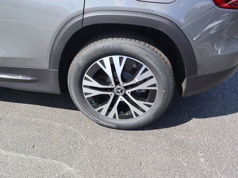 New 2026 Mercedes-Benz GLB 250 4MATIC image 9