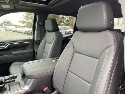 New 2026 Chevrolet Silverado 1500 LTZ w/ LTZ Premium Package image 18