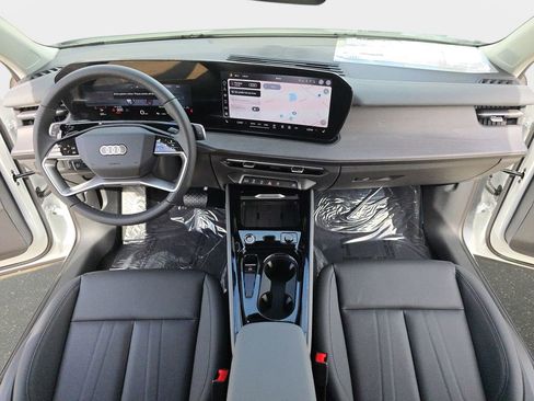 New 2026 Audi Q3 quattro 2.0T AWD/4WD image 9