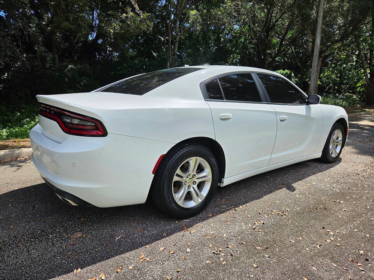 Used 2022 Dodge Charger SXT RWD image 7