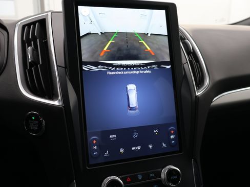 Used 2023 Ford Edge ST image 16