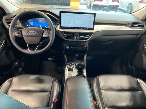 Used 2023 Ford Escape Platinum image 14