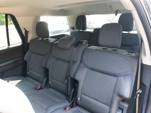 Used 2025 Ford Expedition Active RWD image 23