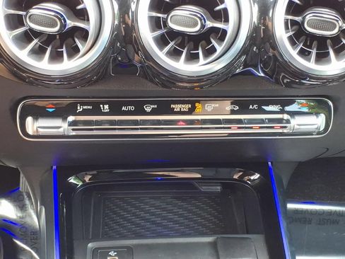 Certified 2025 Mercedes-Benz GLB 250 4MATIC image 18