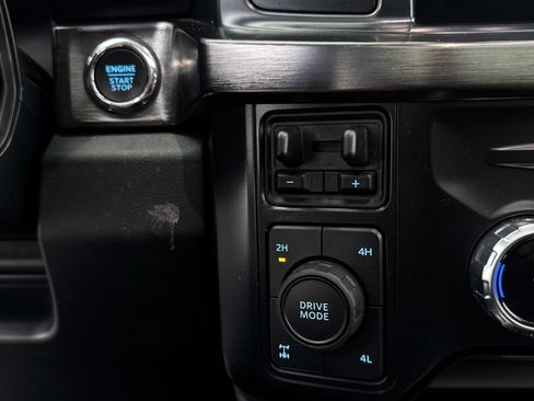 Used 2024 Ford F250 Lariat AWD/4WD image 22