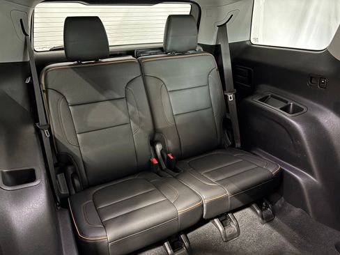 Used 2022 GMC Acadia AT4 w/ Technology Package image 15