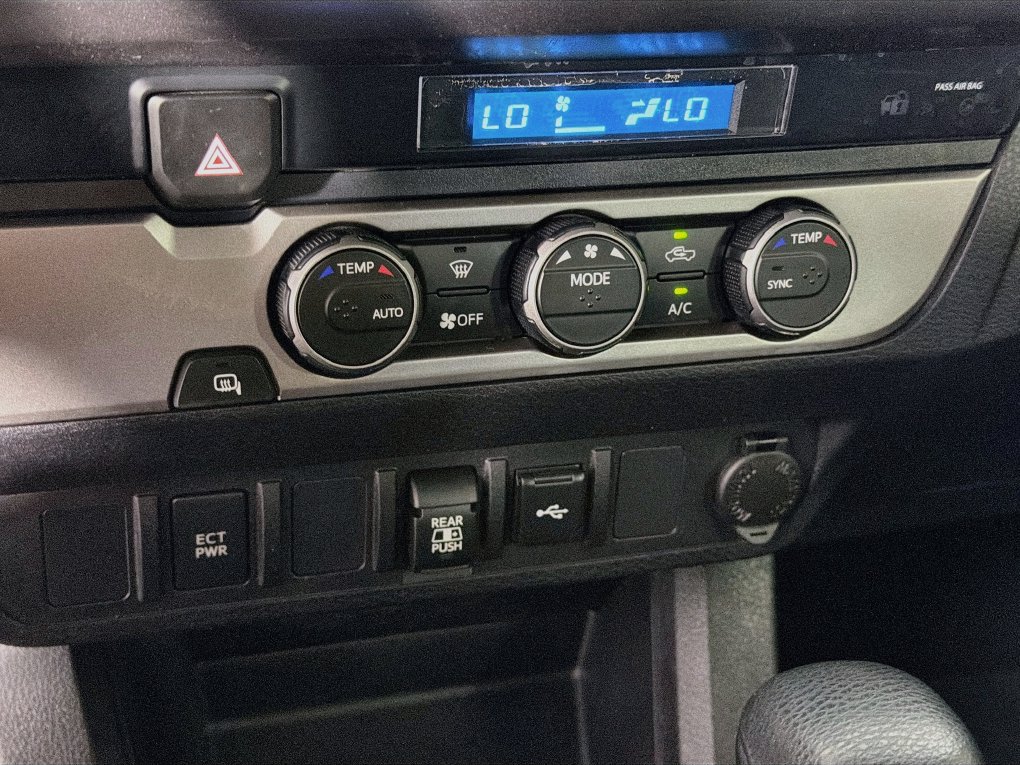 Used 2022 Toyota Tacoma SR5 RWD image 20