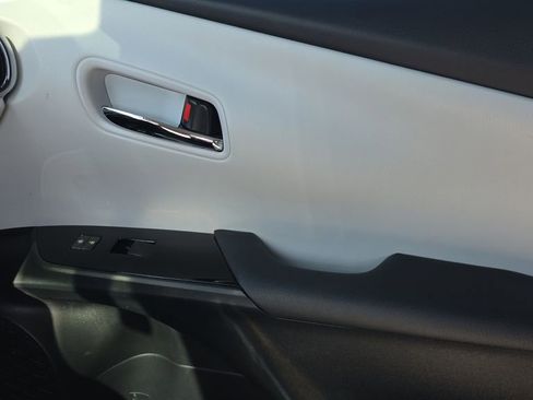 Used 2021 Toyota Prius Prime Limited FWD image 13
