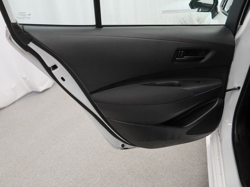 Used 2023 Toyota Corolla LE image 42