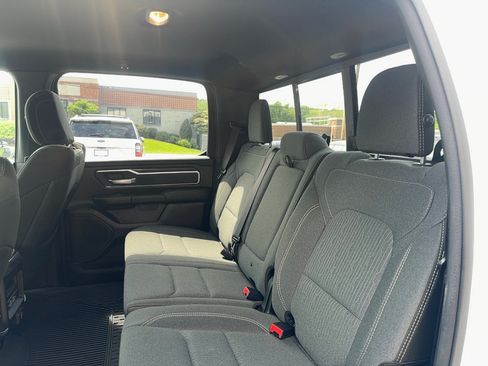 Used 2021 RAM 1500 Big Horn AWD/4WD image 11